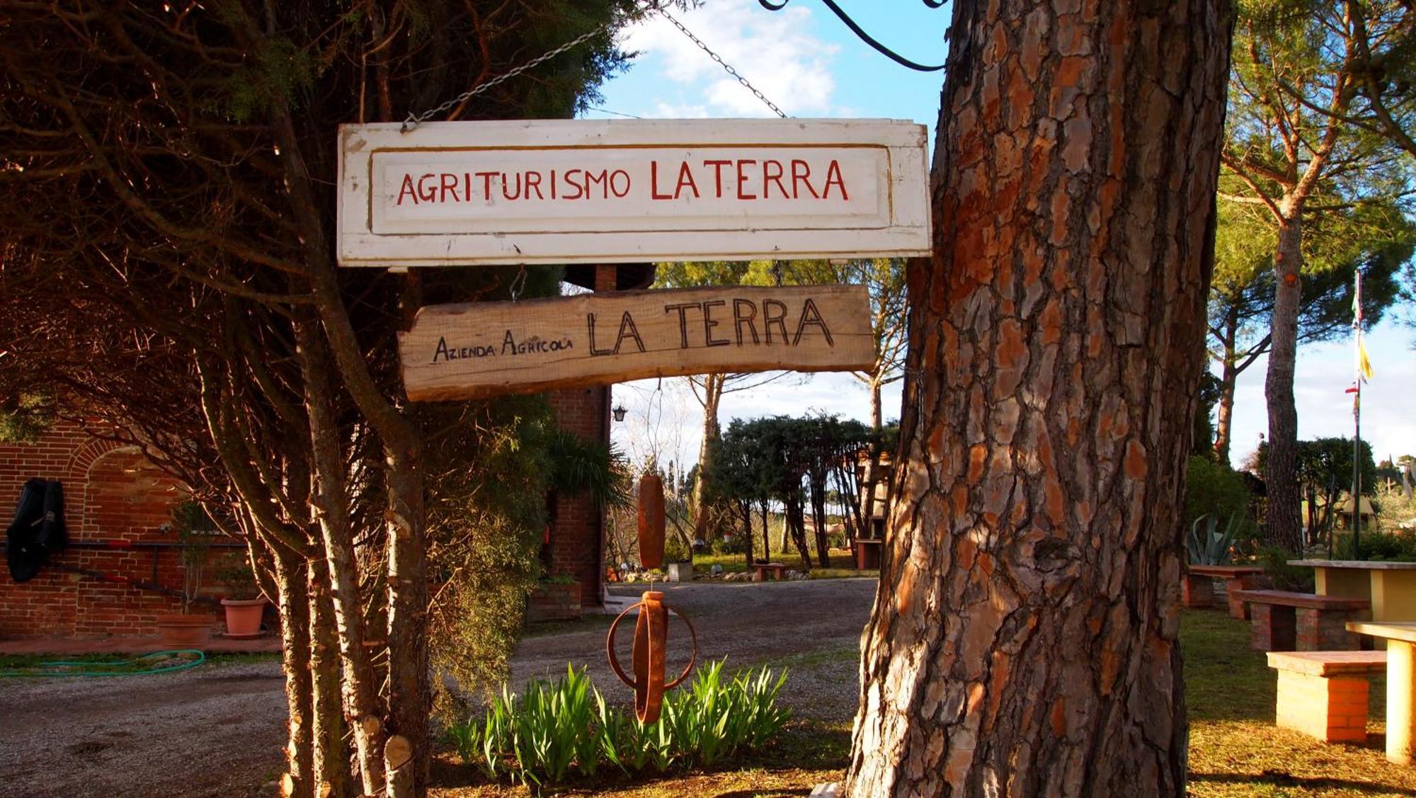 Agriturismo La Terra Valiano Exterior foto